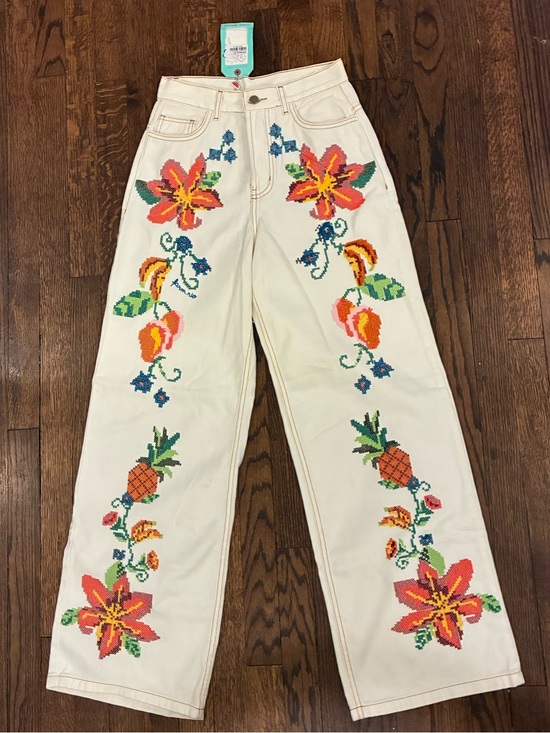 FARM Rio Denim - FARM Rio Cream Wide-Leg Jeans with Colorful Floral & Pineapple Embroidery